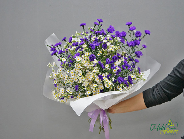Bouquet of Autumn Flowers with Delicate Chamomiles photo